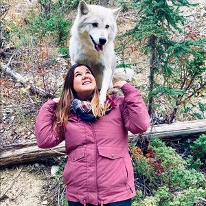 Meet your Posher, Alicia